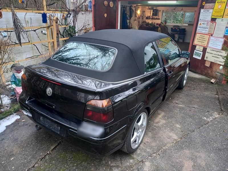 Gebraucht VW Golf Cabriolet 116 PS (85 kW) 2001 Schwarz Cabrio