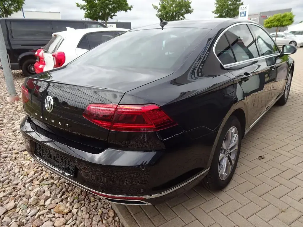 Gebraucht VW Passat GTE 156 PS (114 kW) 2020 Schwarz Limousine