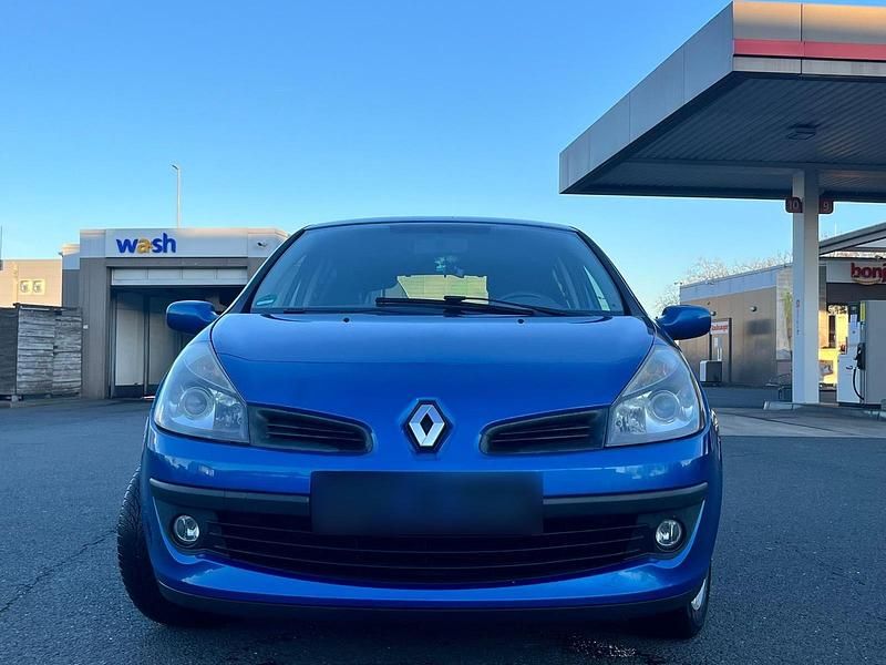 Gebraucht Renault Clio II 90 PS (66 kW) 2006 Blau Kleinwagen