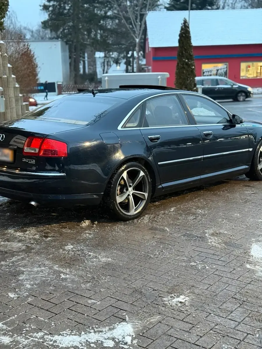 Usata Audi A8 239 CV (175 kW) 2007 Blu Berlina