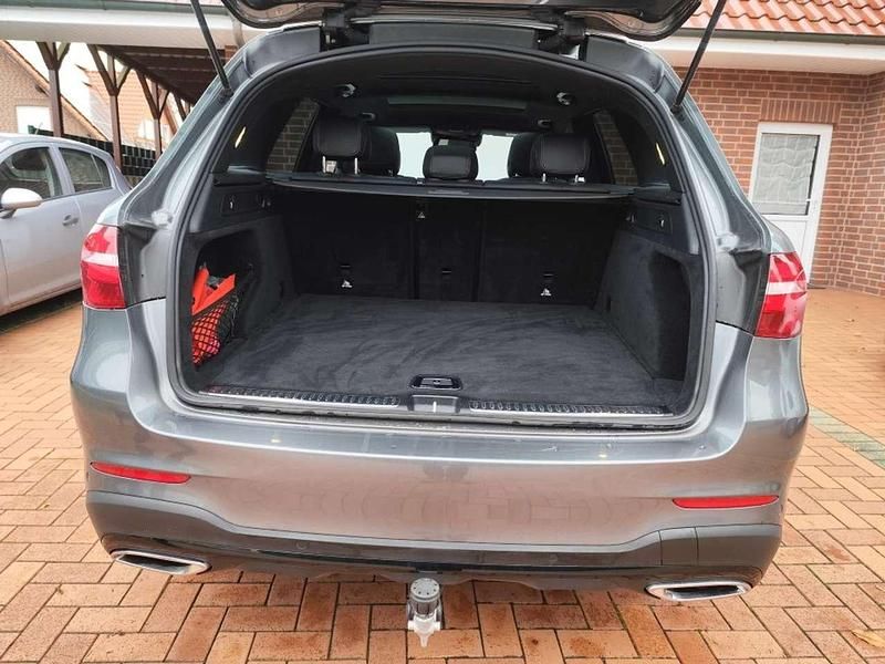 Gebraucht Mercedes GLC220 Exclusive 170 PS (125 kW) 2019 Grau SUV