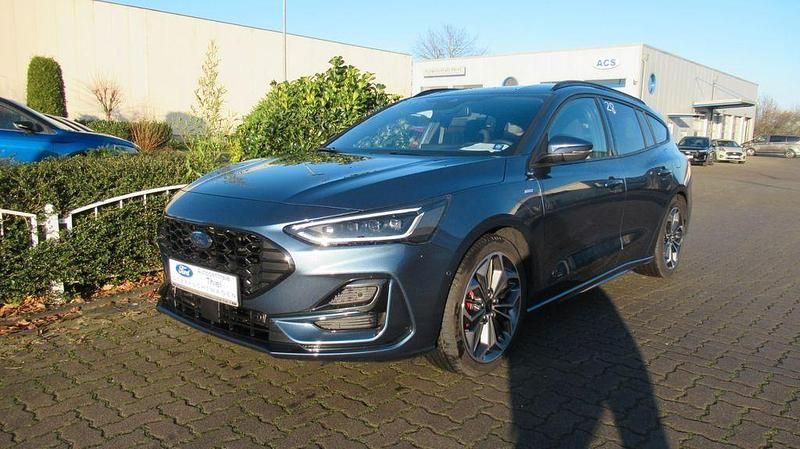 Gebraucht Ford Focus ST-Line X 155 PS (114 kW) 2025 Blau Limousine