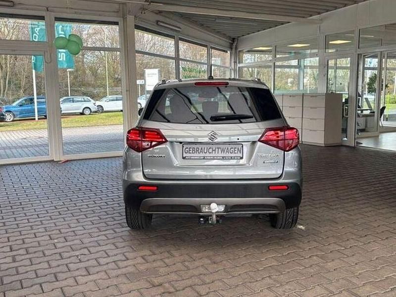 Gebraucht Suzuki Vitara Comfort+ 129 PS (94 kW) 2023 Grau SUV