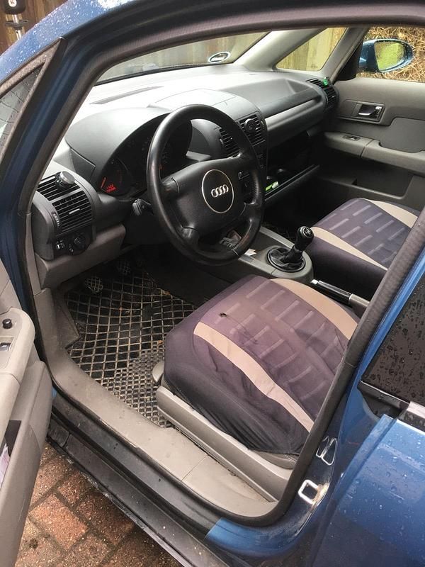 Gebraucht Audi A2 75 PS (55 kW) 2001 Blau Kleinwagen