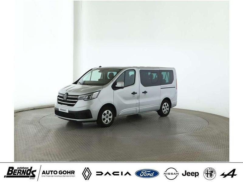 Highlandgrau met. (kqa) Gebraucht 2024 Renault Trafic Evolution Van | 36.880 € (Fairer Preis) - Bild 1/4