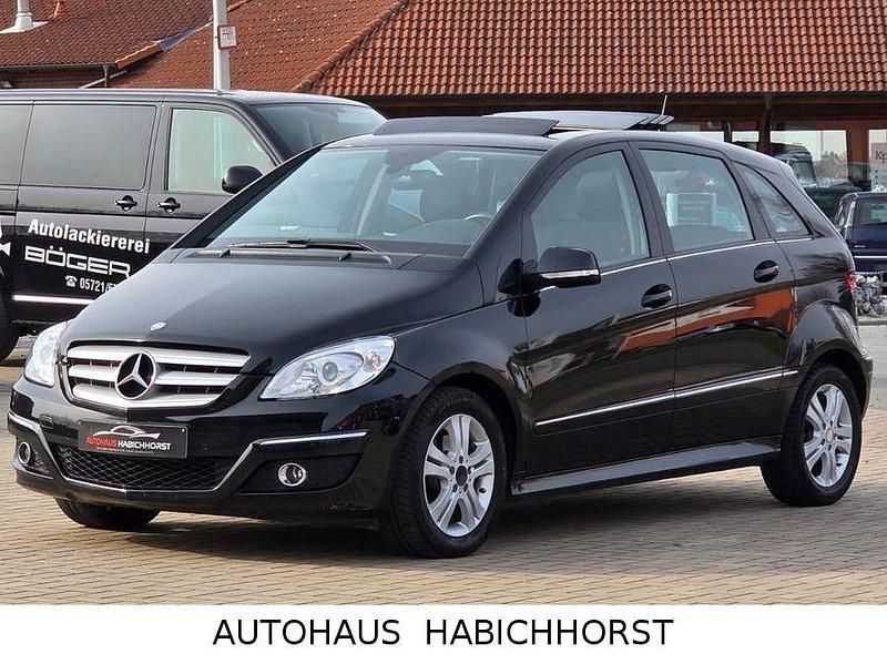 Gebraucht Mercedes B180 109 PS (80 kW) 2008 Schwarz Van / Kleinbus