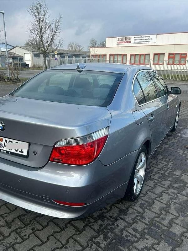 Gebraucht BMW 525 192 PS (141 kW) 2004 Limousine