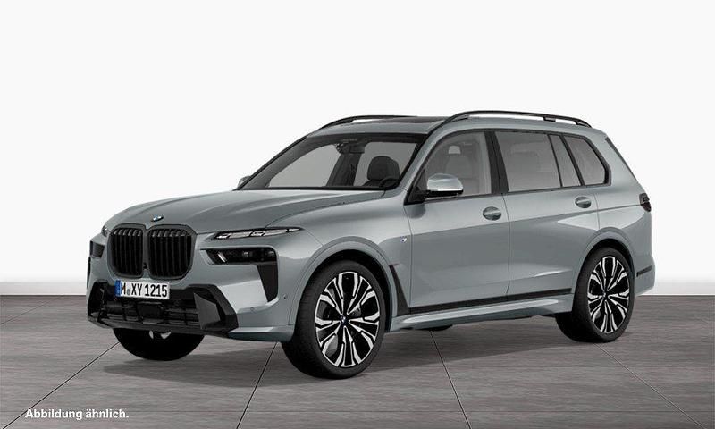 M brooklyn grau Gebraucht 2024 BMW X7 M Sport SUV | 107.887 € - Bild 1/3