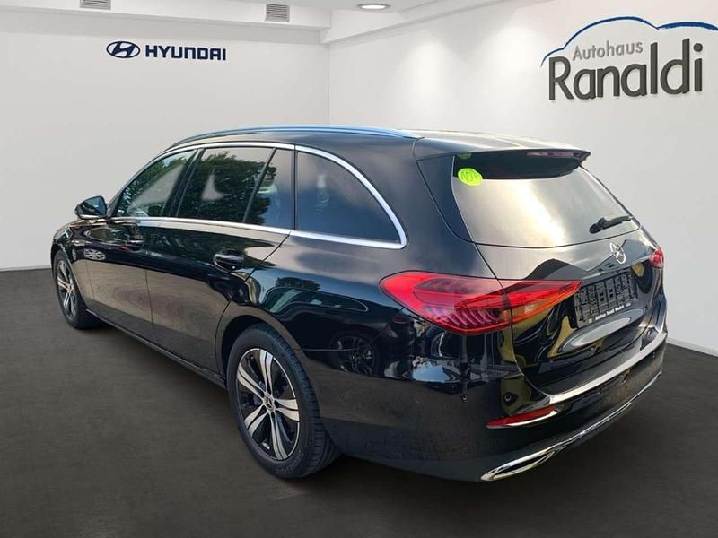 Gebraucht Mercedes C220 200 PS (147 kW) 2022 Metalliclack (schwarz Kombi