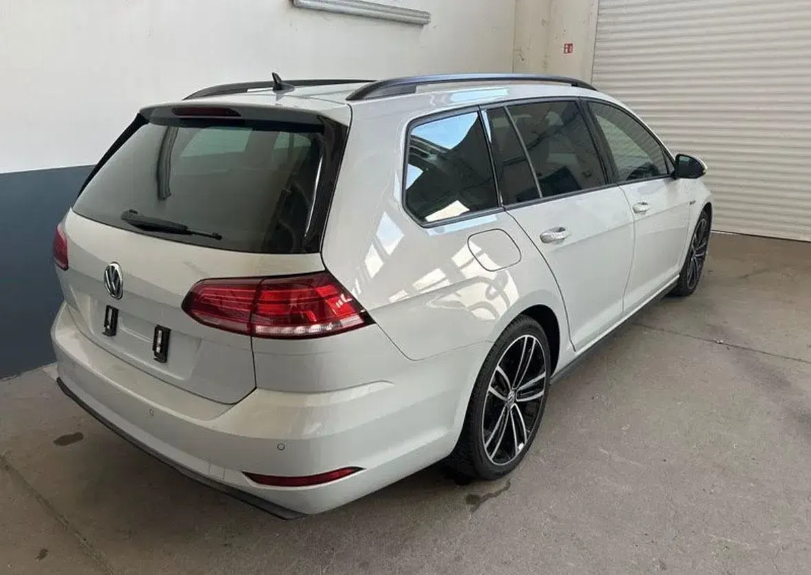 Usado VW Golf VII GTD 184 HP (135 kW) 2018 Cinzento Carrinha