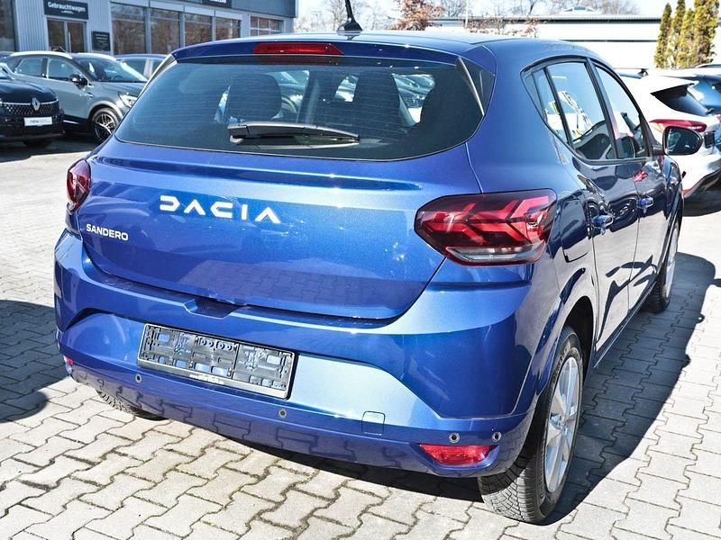 Gebraucht Dacia Sandero Expression 91 PS (66 kW) 2024 Blau SUV