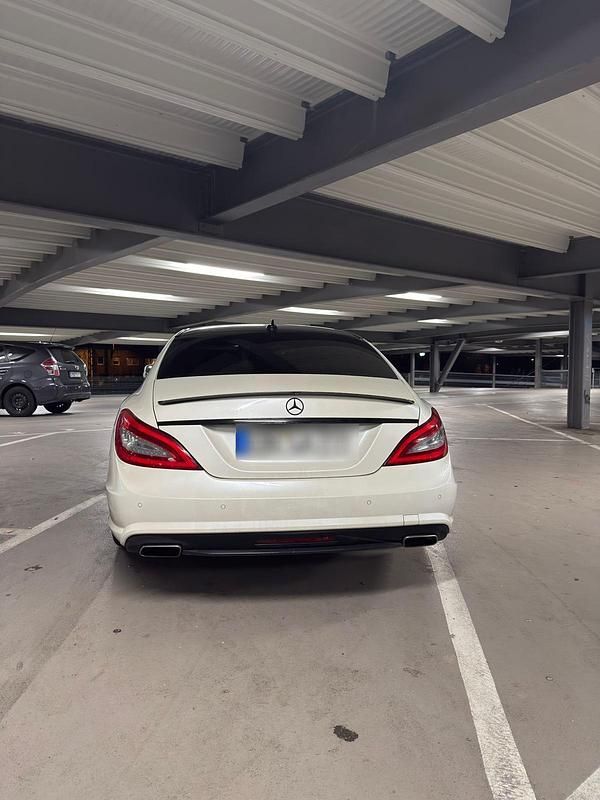 Gebraucht Mercedes CLS350 306 PS (225 kW) 2012 Weiß Limousine