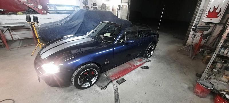 Gebraucht Mazda MX5 110 PS (80 kW) 2002 Blau Cabrio