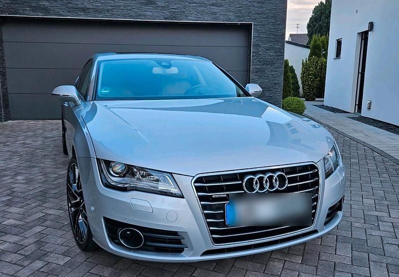 Gebraucht Audi A7 Sportback 204 PS (150 kW) 2012 Silber Kleinwagen