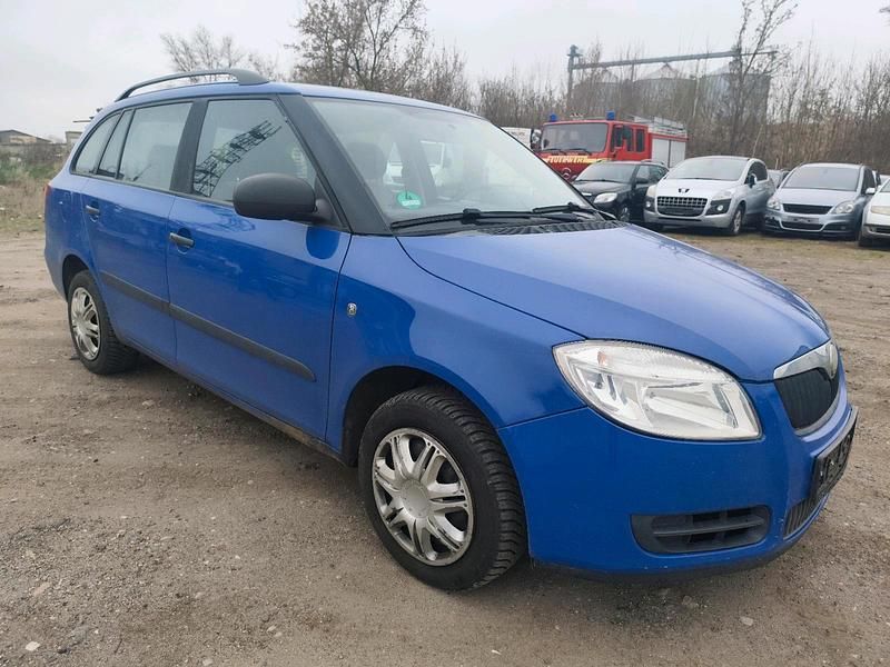 Gebraucht Skoda Fabia 69 PS (50 kW) 2009 Blau Kombi