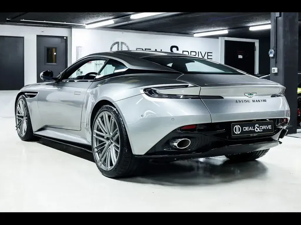 Occasion Aston Martin DB12 680 ch (500 kW) 2024 Gris Coupé