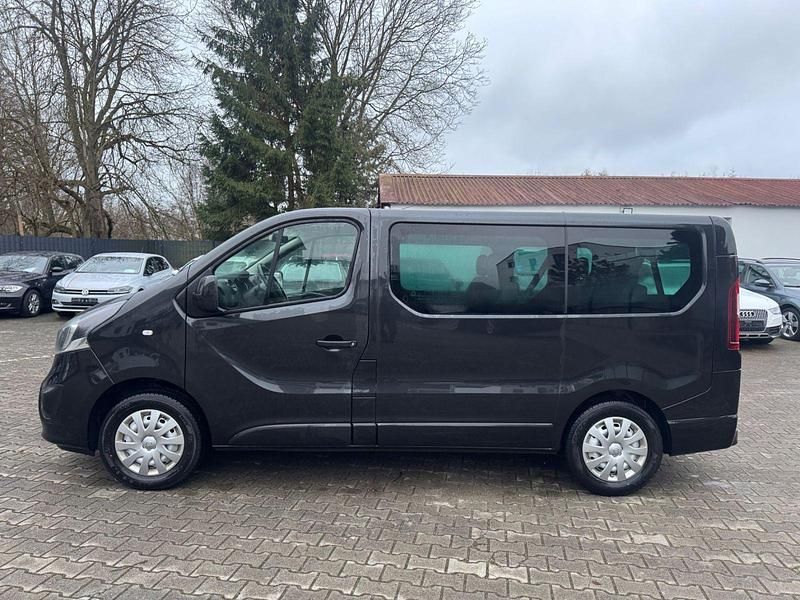 Gebraucht Opel Vivaro 125 PS (91 kW) 2017 Schwarz Van / Kleinbus
