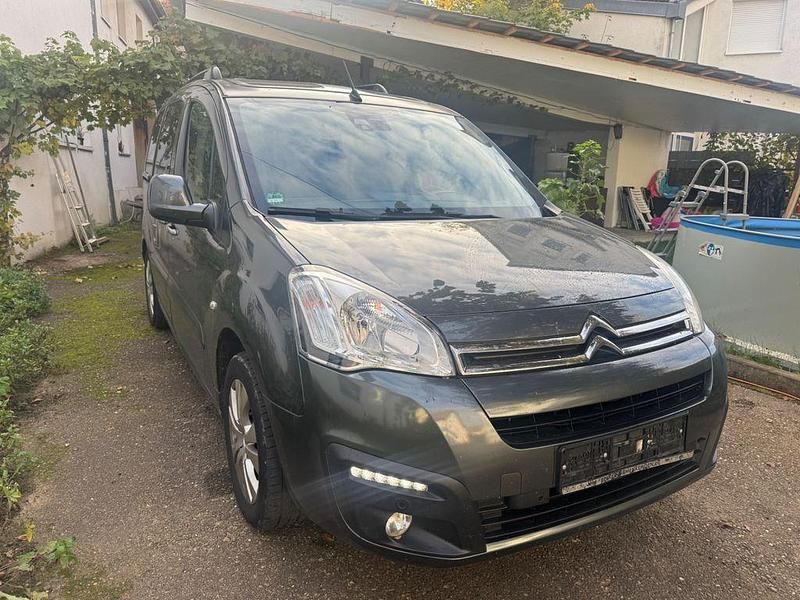 Gebraucht Citroën Berlingo SELECTION 110 PS (80 kW) 2016 Grau Van / Kleinbus