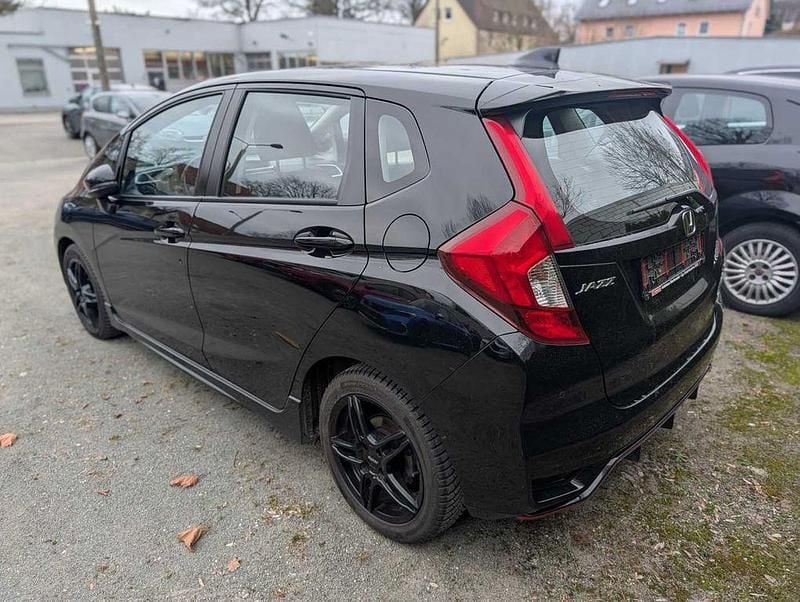 Gebraucht Honda Jazz Dynamic 131 PS (96 kW) 2018 Schwarz Kleinwagen