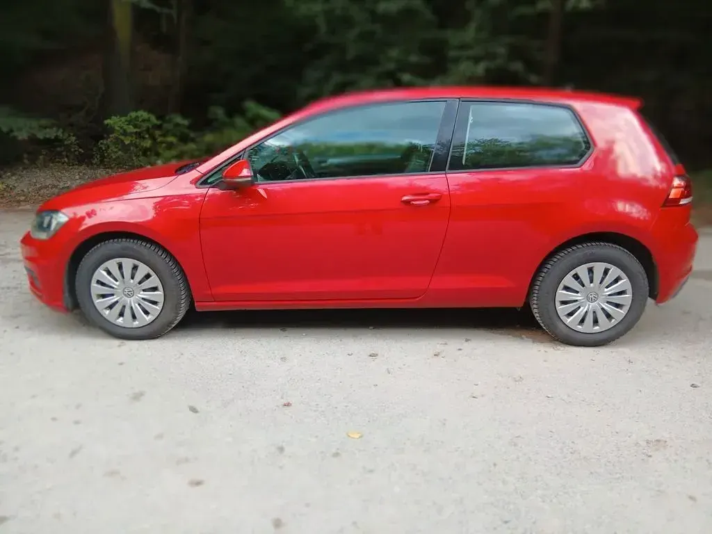 Gebraucht VW Golf VII 86 PS (63 kW) 2017 Rot Kleinwagen