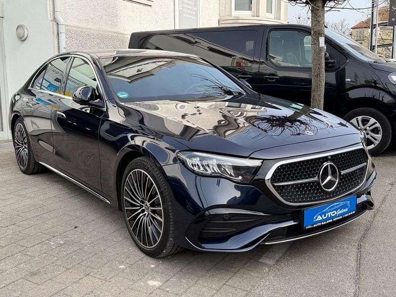 Gebraucht Mercedes E300 Advanced 197 PS (144 kW) 2024 Blau Limousine