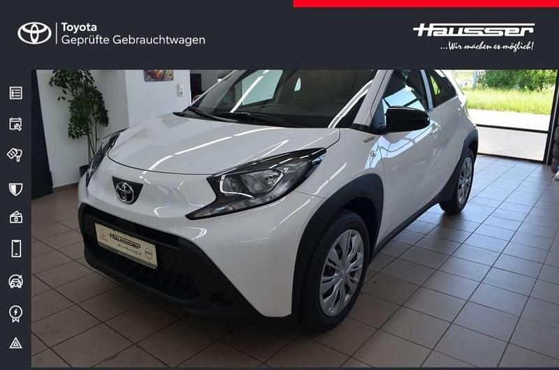 Weiß Neu 2024 Toyota Aygo Business Edition Kleinwagen | 17.440 € - Bild 1/4