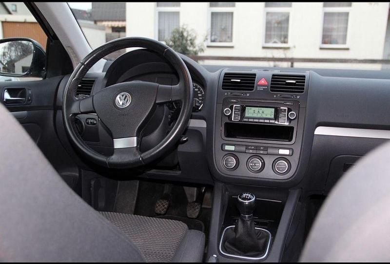 Gebraucht VW Golf VI Comfortline 122 PS (89 kW) 2009 Schwarz Kleinwagen
