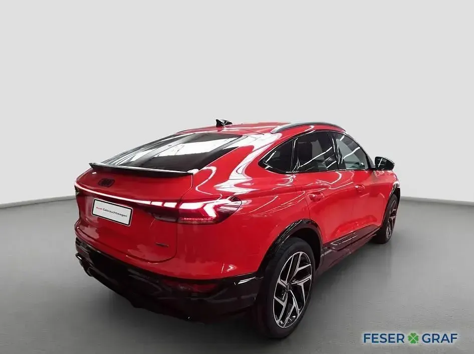 Gebraucht Audi Q6 Sportback e-tron S-Line 284 kW (387 PS) 2025 Rot SUV