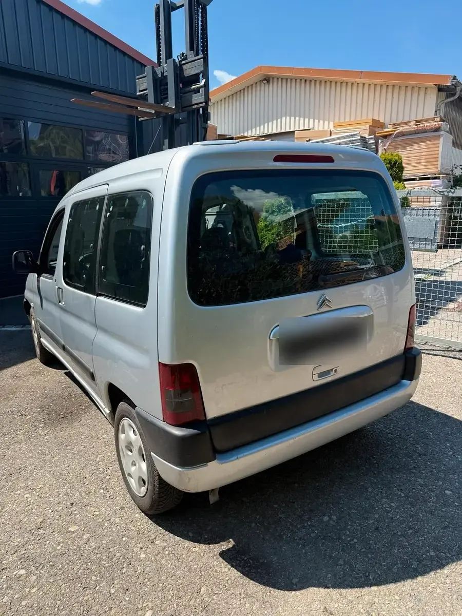 Gebraucht Citroën Berlingo 75 PS (55 kW) 2002 Silber Van / Kleinbus