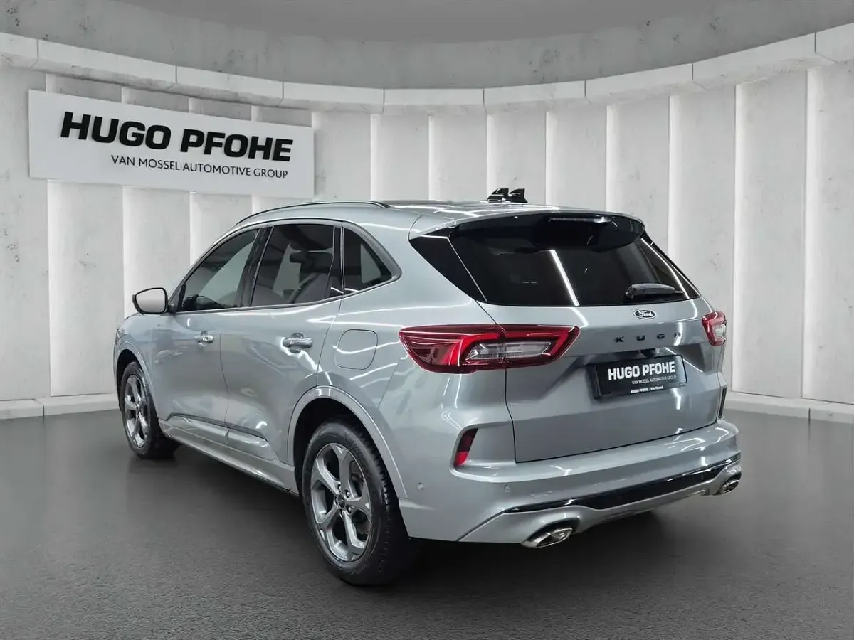 Gebraucht Ford Kuga ST-Line 186 PS (136 kW) 2024 Silber SUV