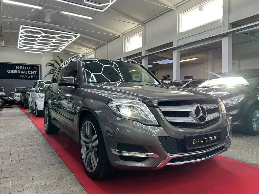 Gebraucht Mercedes GLK250 204 PS (150 kW) 2013 Grau SUV