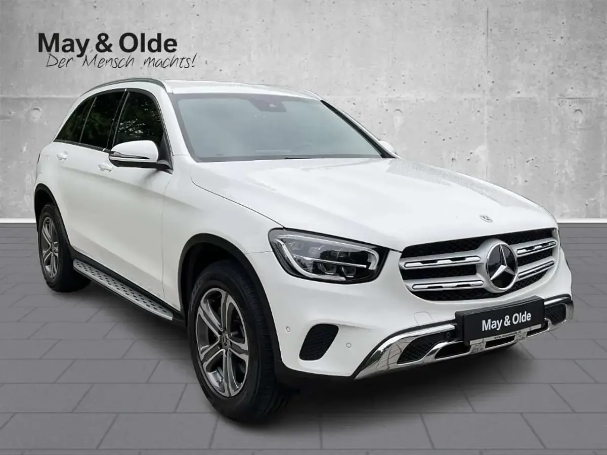 Gebraucht Mercedes GLC200 211 PS (155 kW) 2021 Weiß SUV