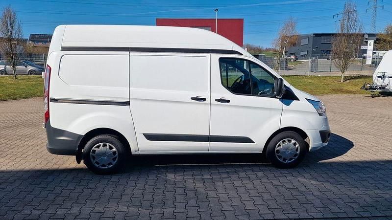 Second-hand Ford Transit Custom 131 CP (96 kW) 2017 Alb Berlinǎ