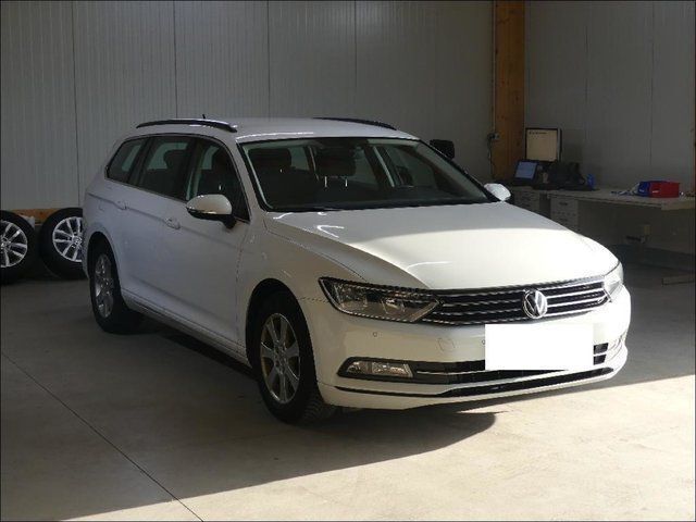 Gebraucht VW Passat 150 PS (110 kW) 2016 Weiß Kombi