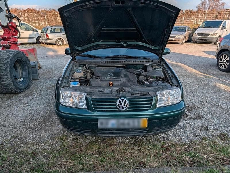 Gebraucht VW Bora 105 PS (77 kW) 1999 Grün Limousine