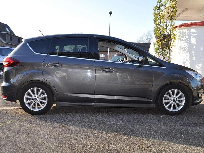 Gebraucht Ford C-MAX Titanium 150 PS (110 kW) 2019 Grau Van / Kleinbus
