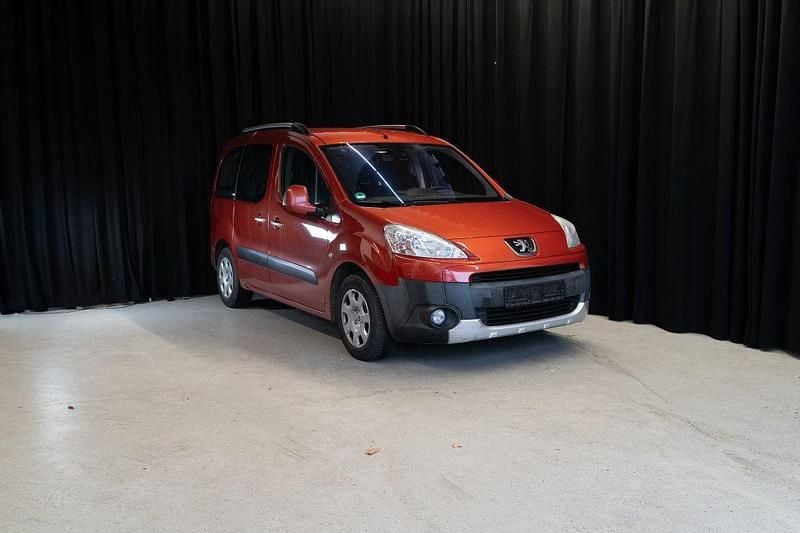 Gebraucht 2012 Peugeot Partner Tendance Van / Kleinbus | 5.950 € (Fairer Preis) - Bild 1/4