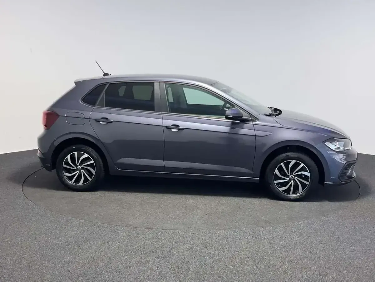 Gebraucht VW Polo 80 PS (58 kW) 2022 Grau Kleinwagen