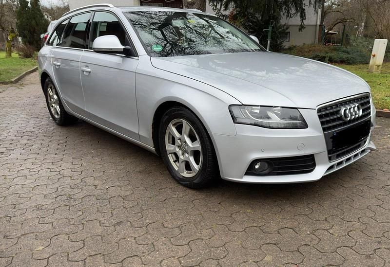 Silber Gebraucht 2009 Audi A4 Kombi | 5.200 € (Guter Preis) - Bild 1/4