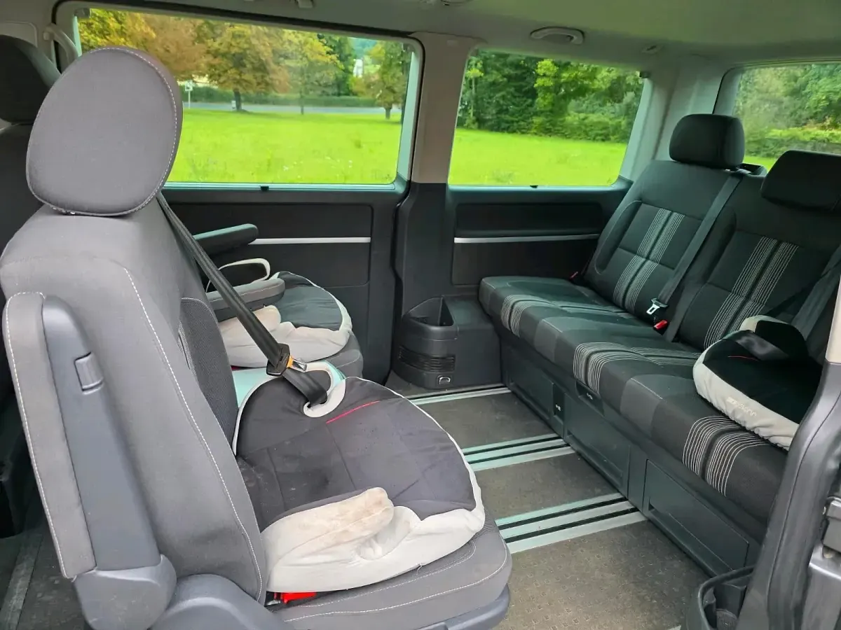 Gebraucht VW Multivan 179 PS (131 kW) 2012 Grau Van / Kleinbus
