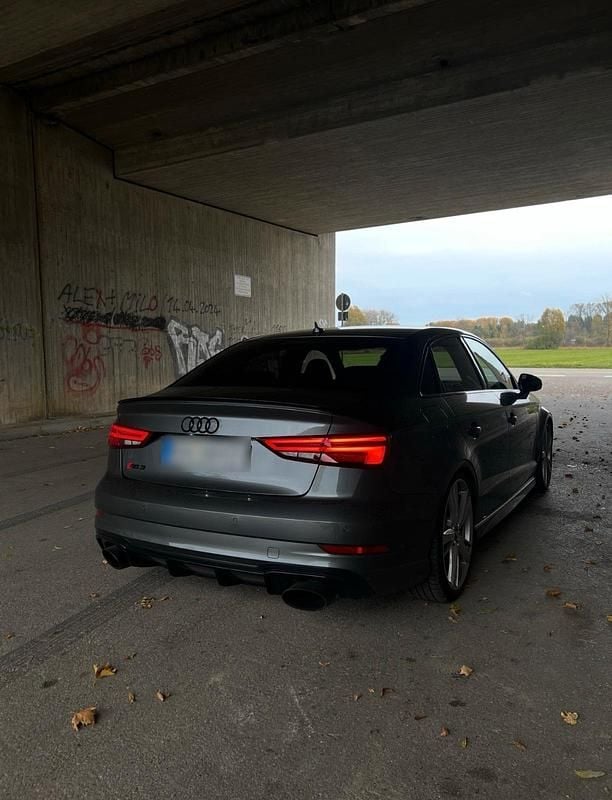 Second-hand Audi RS3 400 CP (294 kW) 2018 Berlinǎ