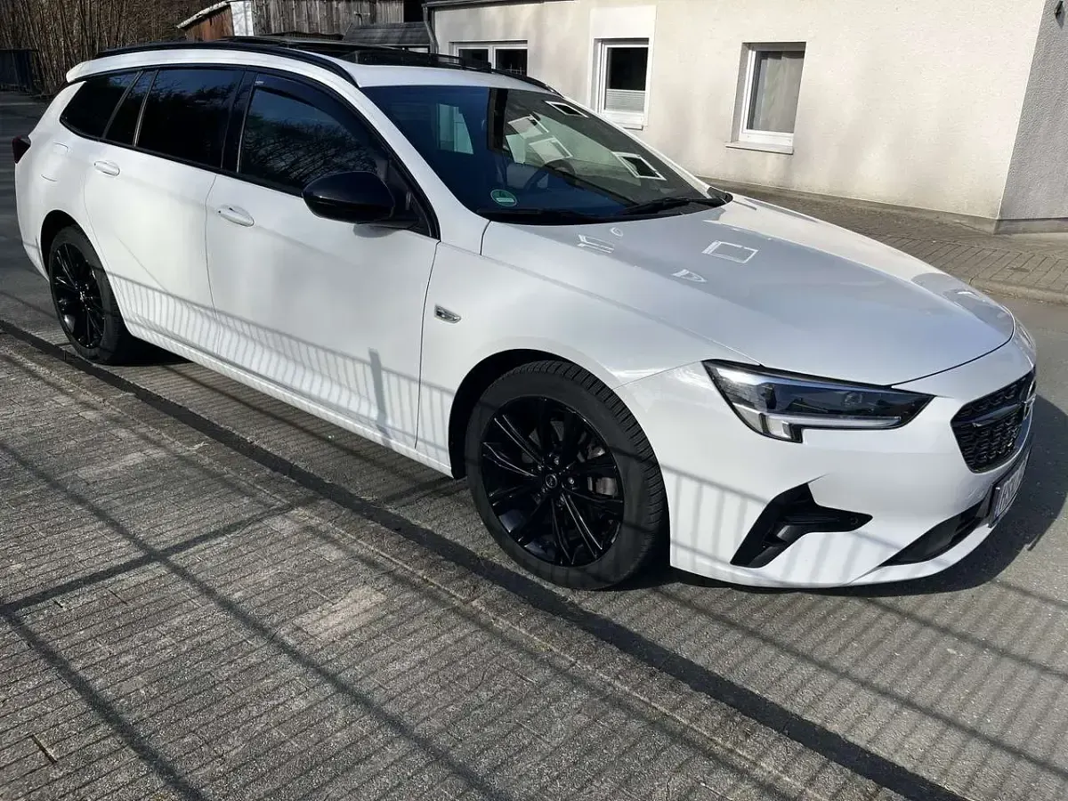 Gebraucht Opel Insignia Ultimate 200 PS (147 kW) 2021 Weiß Kombi