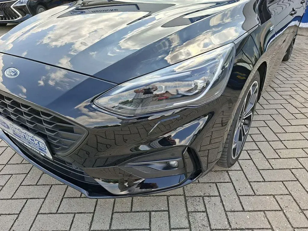 Gebraucht Ford Focus ST-Line 150 PS (110 kW) 2019 Schwarz Limousine