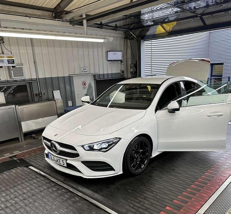 Gebraucht Mercedes CLA200 AMG line 163 PS (119 kW) 2020 Coupé