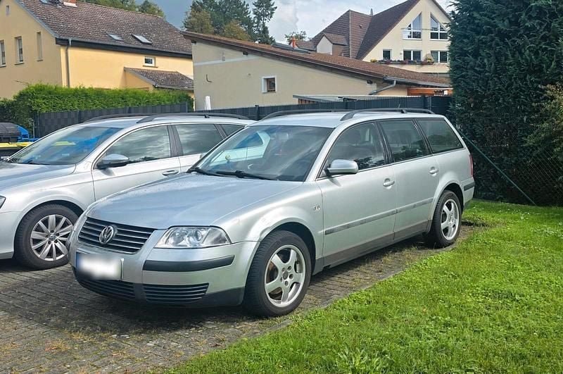 Gebraucht VW Passat 115 PS (84 kW) 2001 Silber Kombi