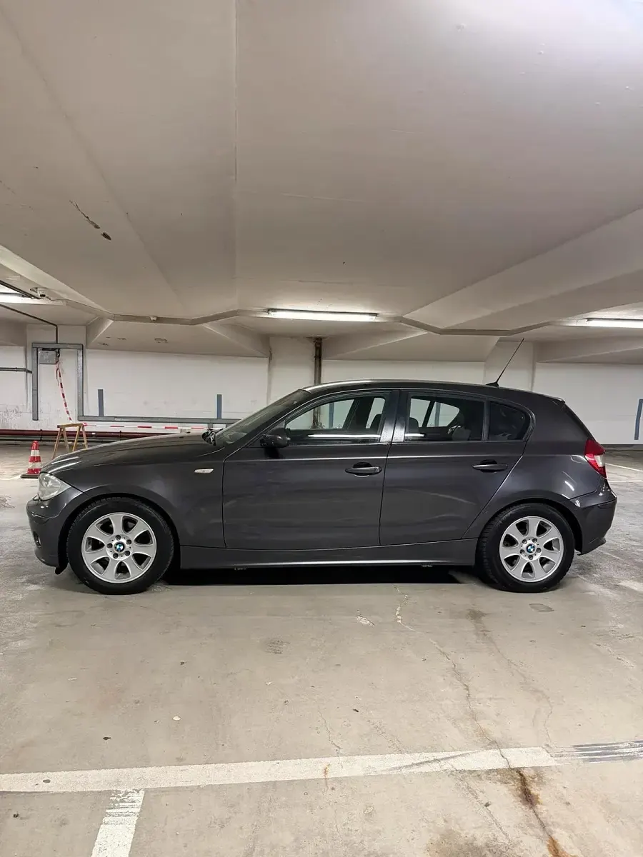 Gebraucht BMW 120 163 PS (119 kW) 2005 Grau Kleinwagen