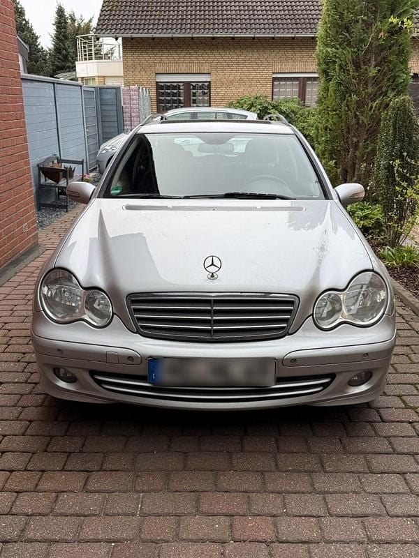 Gebraucht Mercedes C220 150 PS (110 kW) 2006 Silber Kombi