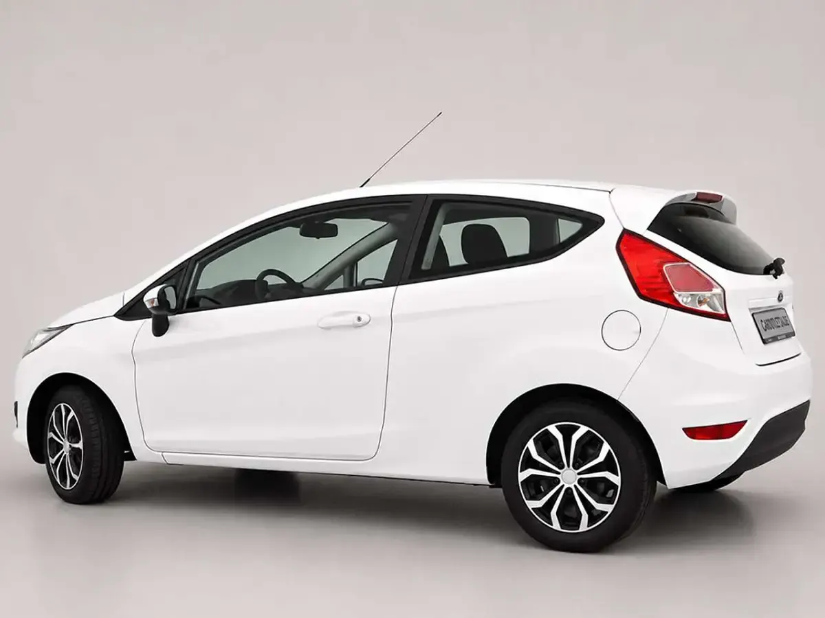 Gebraucht Ford Fiesta 60 PS (44 kW) 2017 Weiß Kleinwagen