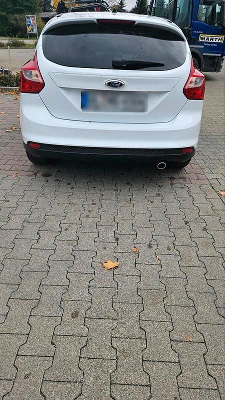 Gebraucht Ford Focus S 150 PS (110 kW) 2013 Weiß Limousine