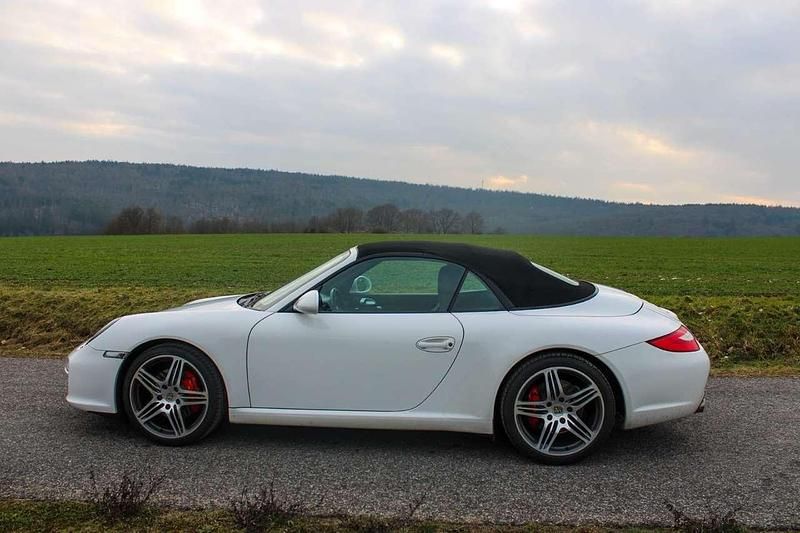 Weiß Gebraucht 2008 Porsche 911 Carrera S Cabriolet Cabrio | 105.000 € - Bild 1/4